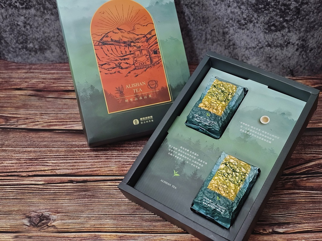 阿里山(冬季)手採(金萱)茶葉禮盒/半斤裝